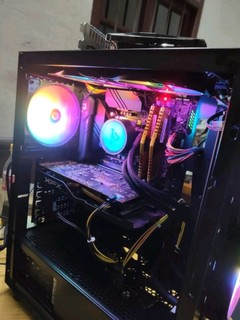 曜越启航者V5 RGB ATX机箱