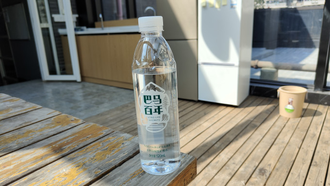 巴马百年饮用水怎么样 一元一瓶的低钠弱碱矿泉水,巴马百年水_什么