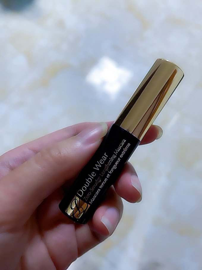 雅诗兰黛睫毛膏