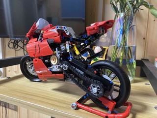 少女铲屎官的机车梦🏍️