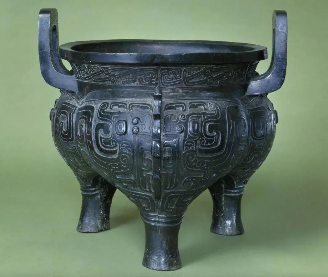 侈口与袋形足是鬲器的重要特征，图为西周师趛鬲，现藏于北京故宫博物院 ©故宫博物院