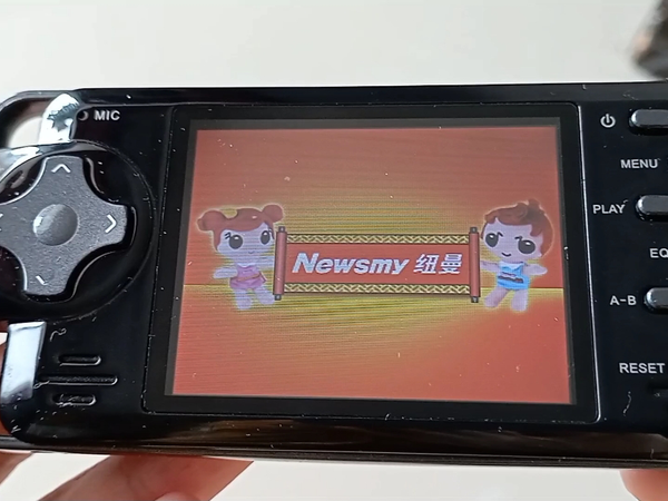 纽曼k8+ mp4 开机动画感人