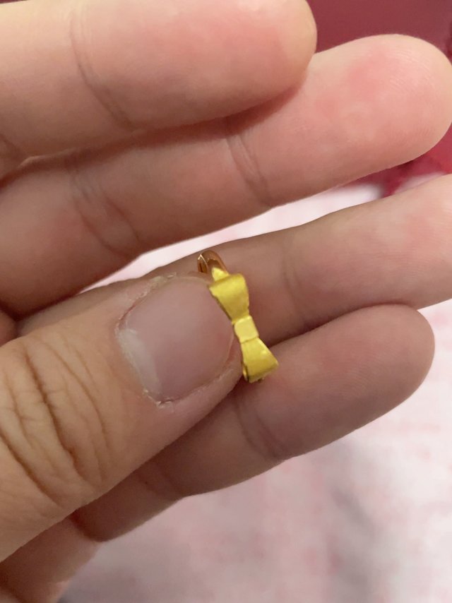 炮声一响，黄金万两之周大福蝴蝶结戒指