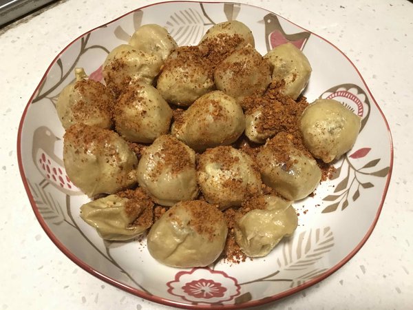 跃跃欲试的包浆豆腐终于出锅了！