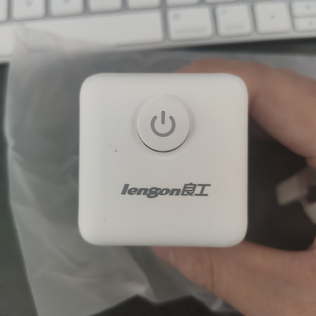 9.9 元包邮的良工魔方插座晒单