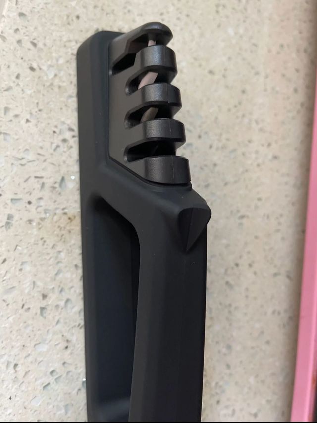 多功能磨刀器，剪子，菜刀都可以用的磨刀器