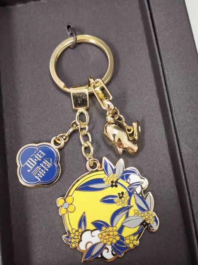 万物皆可测故宫 金桂浮月挂饰钥匙扣包挂生