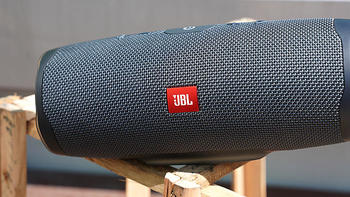 JBL CHARGE ESSENTIAL 2蓝牙音箱评测：超长续航低音炮 还能做充电宝