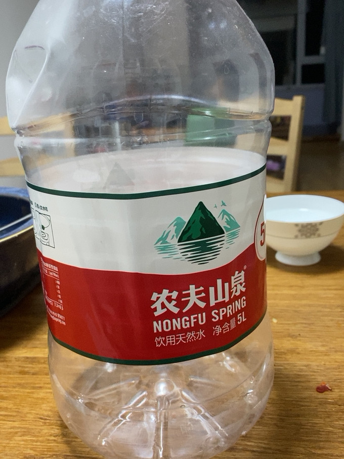 萬物皆可測農夫山泉飲用天然水5l12桶