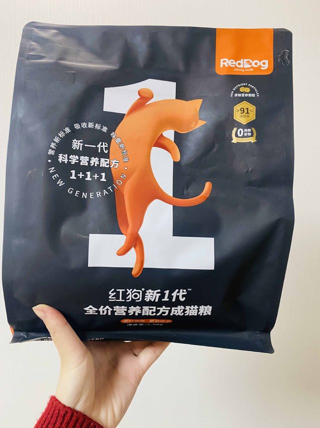 明明是猫粮却叫做红狗，但是小猫咪真喜欢吃