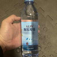 0.9元入手一箱矿泉水，老板都夸口感好