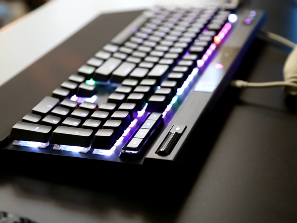 首发~黑科技堆料王：海盗船K70 PRO机械键盘