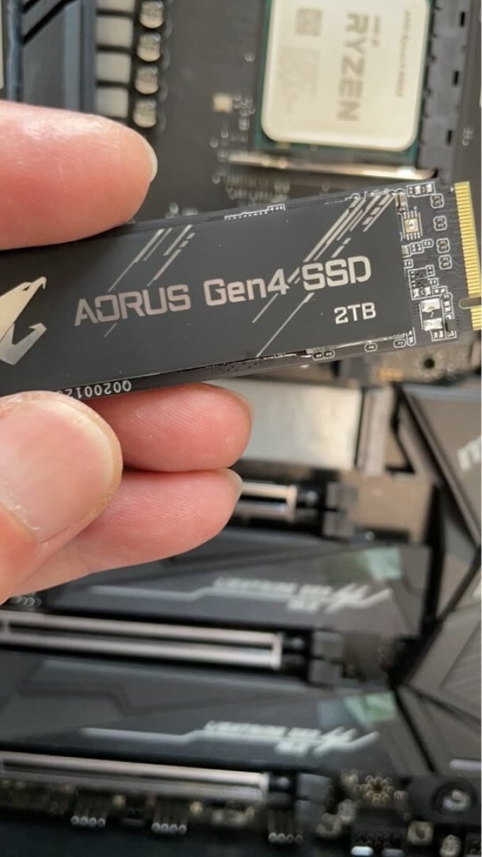 技嘉固态硬盘怎么样 传输速度:这是gen4的m2,._什么值得买