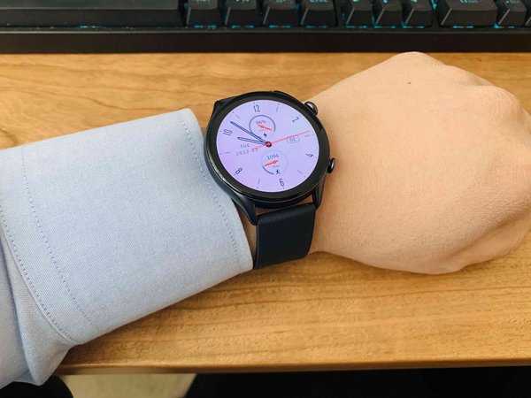 Amazfit GTR3 Pro智能手表