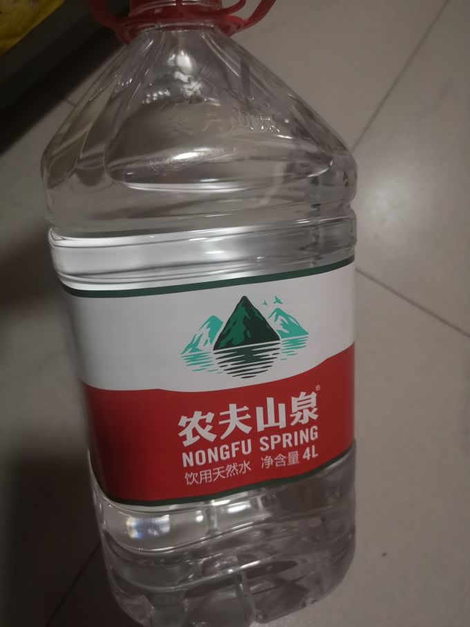 001元的农夫山泉喝着有点甜