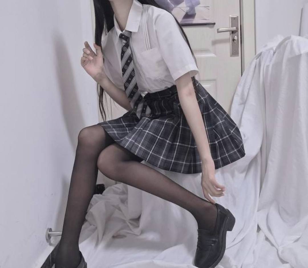 穿30左右jk制服的女生真的很low吗