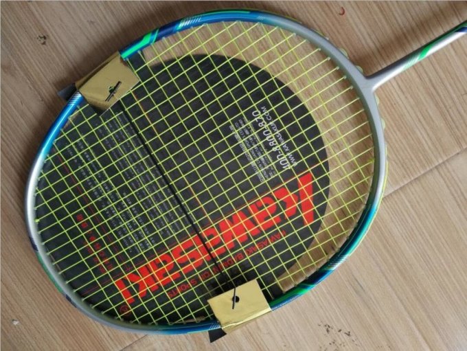 安踏羽毛球拍