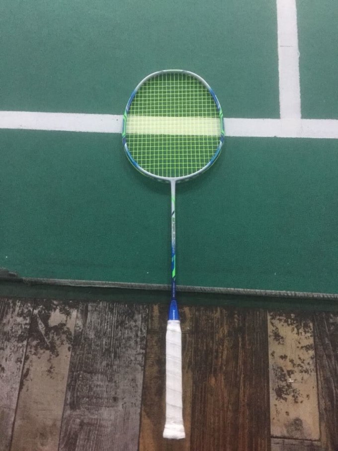 安踏羽毛球拍