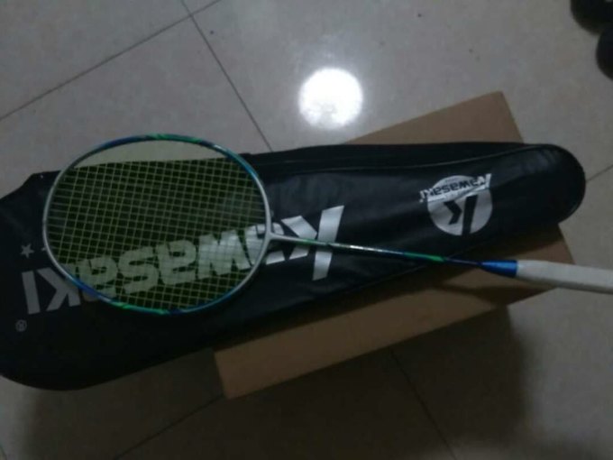 安踏羽毛球拍