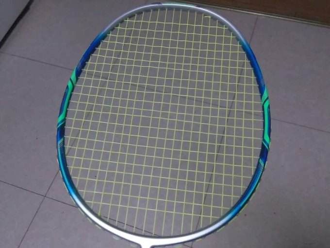 安踏羽毛球拍