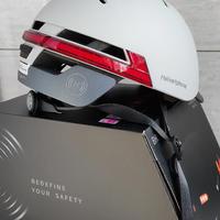 智能穿戴时代，Helmetphone智能头盔为你的安全保驾护航