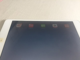 用了10年的iPad mini还能爱奇艺