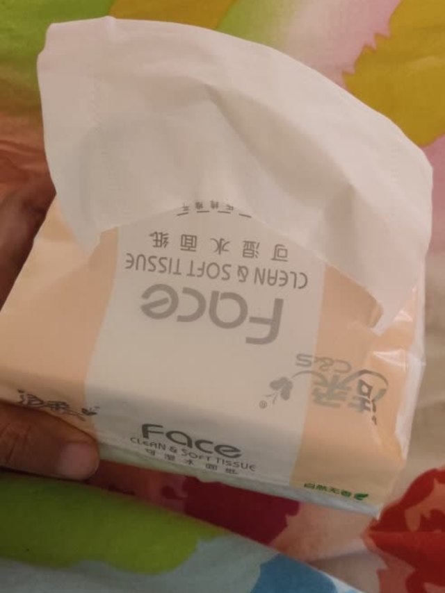 质量很不错，不扎手，也没有香味，小孩子都