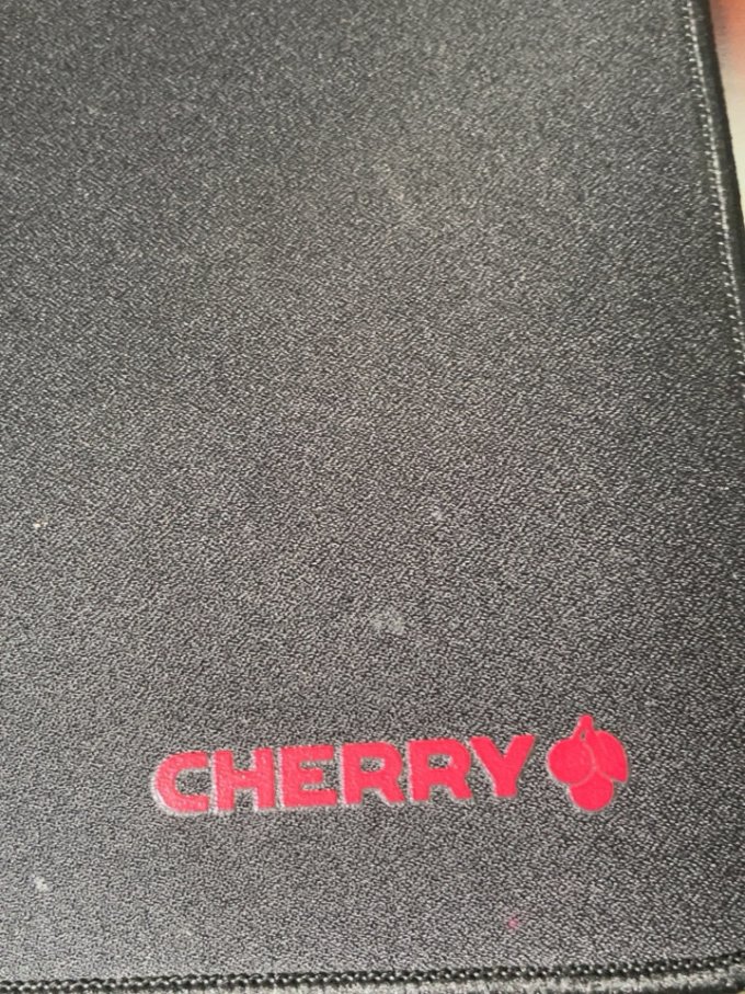 樱桃g80 medium超值游戏鼠标垫