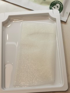 自己加水的面膜你见过吗——玉泽积雪草面膜