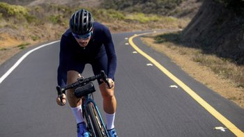 SRAM 收购 自行车服饰品牌Velocio Apparel
