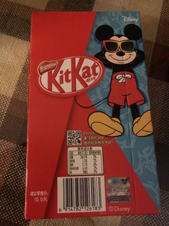 一块钱的kitkat迪斯尼联名版威化黑巧