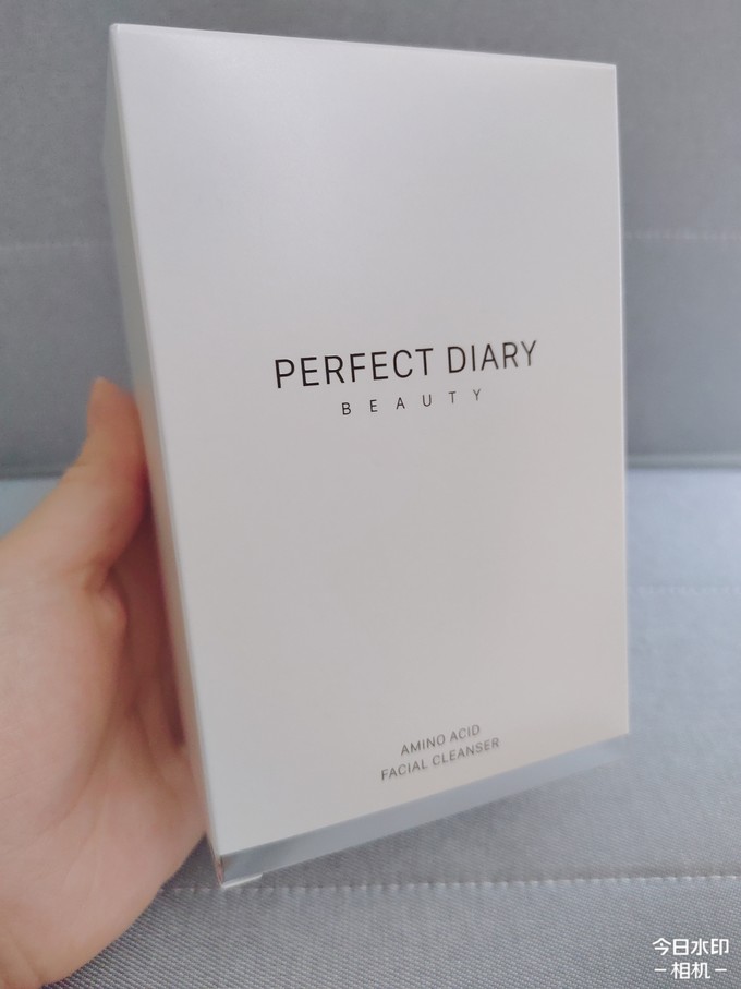 完美日记洁面乳