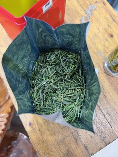 沐春风十里，不如品毛峰茶一杯