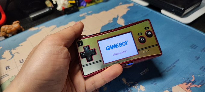 时代的眼泪之任天堂gbm游戏机