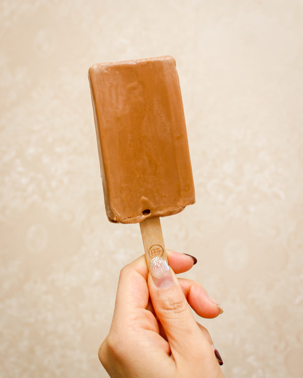 东北大板红宝石东北大板巧克力冰淇淋套装巧克力雪糕家庭装87克6支