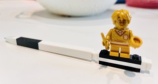 LEGO自动笔，为信仰充值，值不值？
