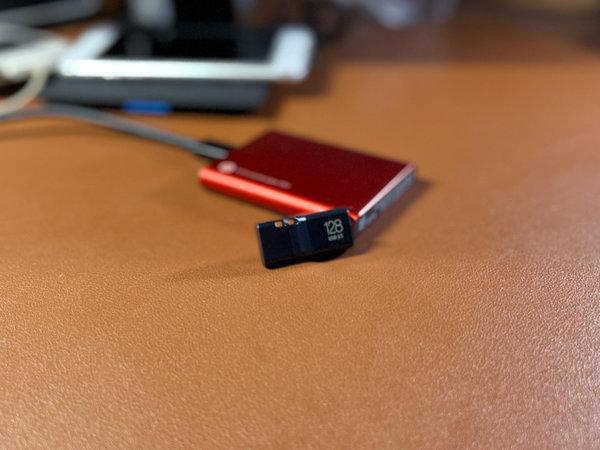 三星新发布的USB-C U盘开箱