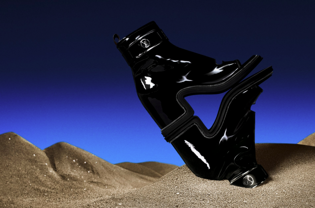 是冷还是热？LV全新Moonlight系列靴履，总觉得哪里怪怪的！