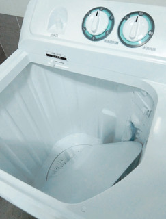 海尔双缸洗衣机，性价比超高的清洁电器哦