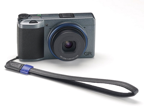 理光推出 GRIIIx 都市限定版相机：定制金属机身、镜头环