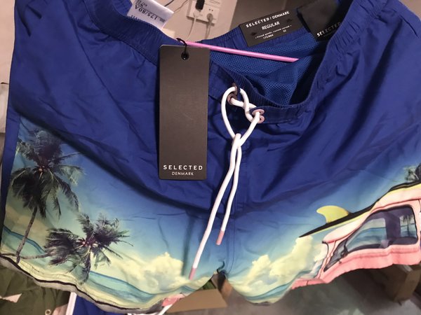 骗大猪蹄子200块买的，小金库又多了笔款