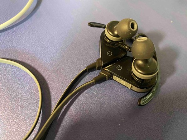 晒个老物件 酷我K1蓝牙运动耳机