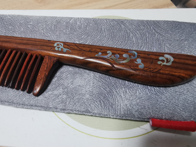 谭木匠红酸枝木梳