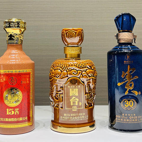 非大热酱酒品鉴：国台龙酒、五粮液15酱和贵酒30