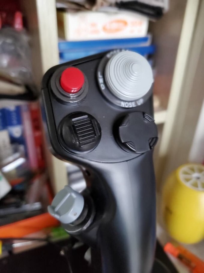 图马思特游戏手柄