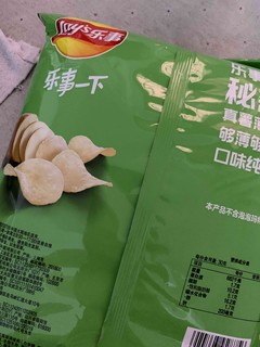 乐事薯片新口味之黄油煎松茸