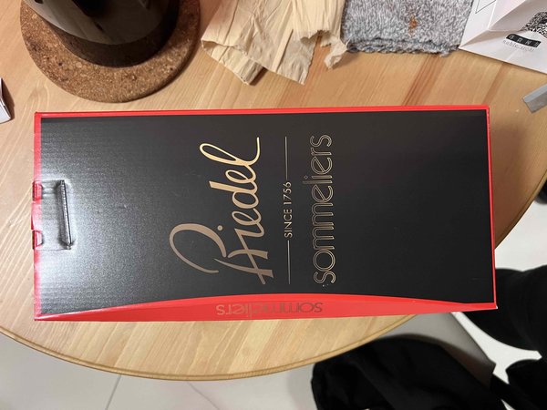 绝美玻璃杯～riedel璀璨彩杆勃艮第