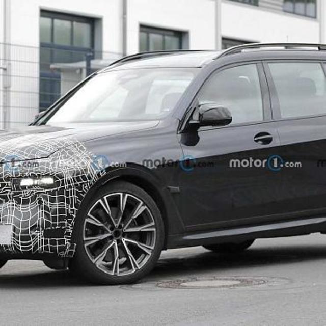 改款BMW X7官图提前泄漏 分体式前大灯设计亮眼