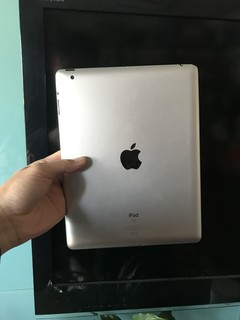 99元鱼市里淘来的ipad2，我觉得不亏