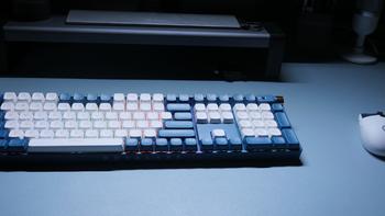 键言键语 篇二十五：可能是目前500元价位的最强机械键盘：御斧R108金粉轴三模键盘使用评测
